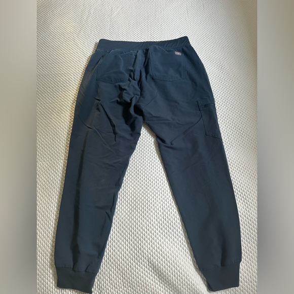 Figs Dark Harbor Zamora Joggers Medium Petite - Picture 4 of 5